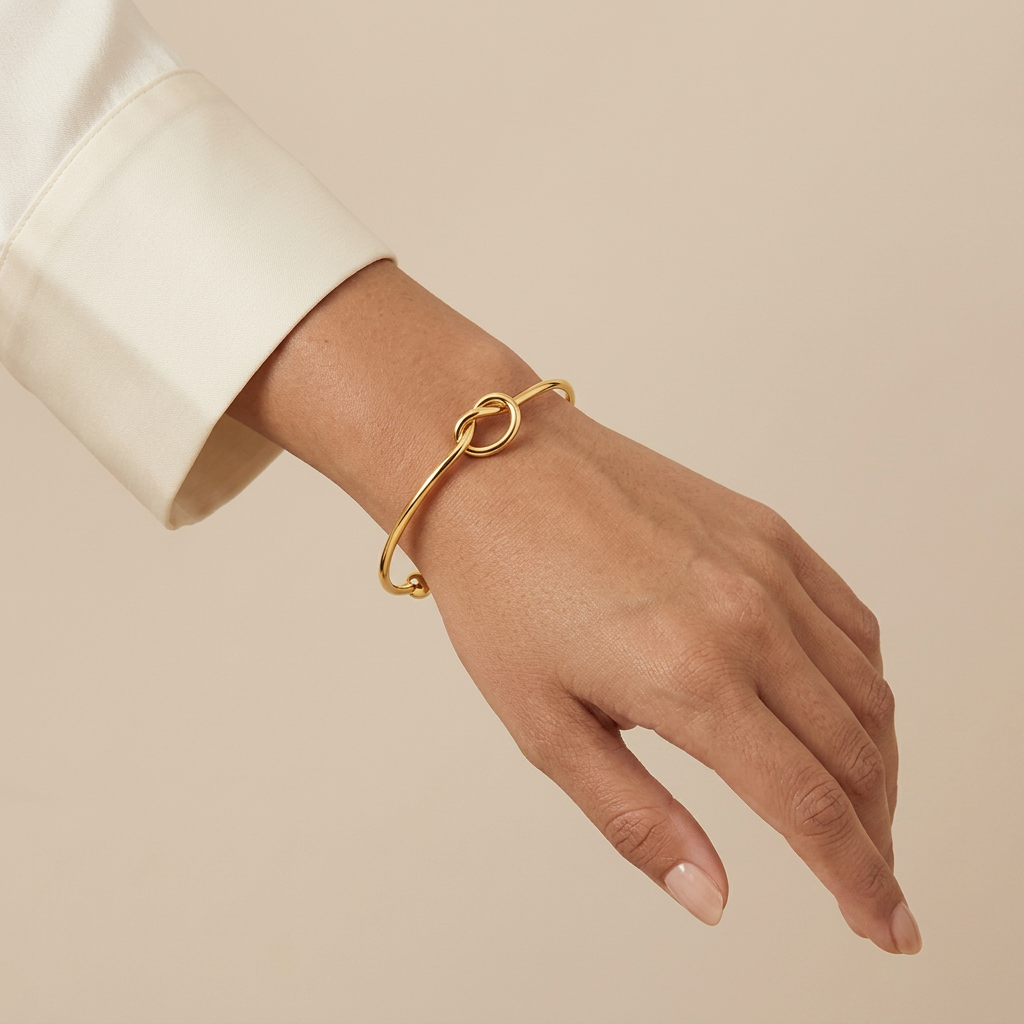 Knot cuff with the approved angled wrist composition